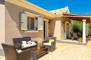 Villa Popi Large Private Pool Walk to Beach A C Wifi - 2820