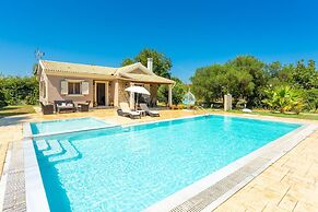 Villa Popi Large Private Pool Walk to Beach A C Wifi - 2820