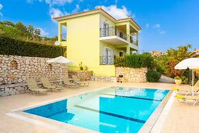 Skala Villa Green Large Private Pool Walk to Beach Sea Views A C Wifi 