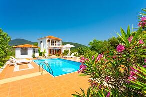 Villa Glafki Large Private Pool Sea Views A C Wifi - 2829