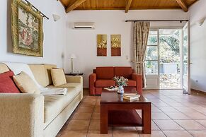 Villa Tassoula Large Private Pool Walk to Beach Wifi - 2830