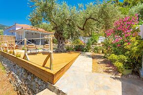 Neptune Private Pool Walk to Beach A C Wifi - 2831