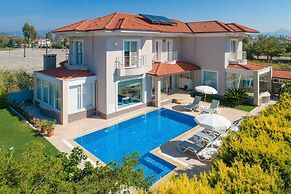 Villa Nirvana Large Private Pool A C Wifi Car Not Required Eco-friendl