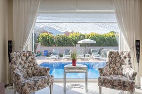 Villa Nirvana Large Private Pool A C Wifi Car Not Required Eco-friendl
