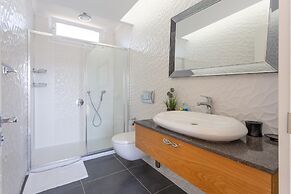 Villa Nirvana Large Private Pool A C Wifi Car Not Required Eco-friendl