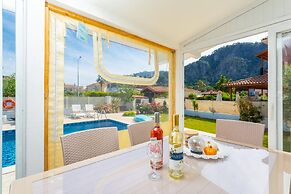 Villa Mina Large Private Pool A C Wifi Car Not Required Eco-friendly -