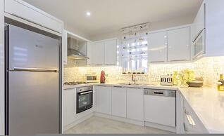 Villa Mina Large Private Pool A C Wifi Car Not Required Eco-friendly -