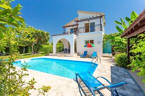 Sun Beach Villa Thio Large Private Pool Walk to Beach A C Wifi Car Not