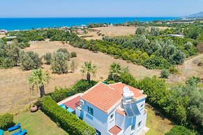 Argaka Sun Villa Tessera Large Private Pool Walk to Beach Sea Views A 