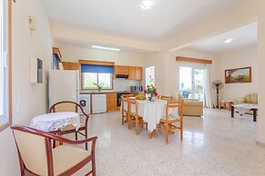 Argaka Sun Villa Tessera Large Private Pool Walk to Beach Sea Views A 