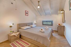 Villa Stephania Private Pool Walk to Beach Sea Views A C Wifi - 2890