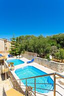 Villa Stephania Private Pool Walk to Beach Sea Views A C Wifi - 2890