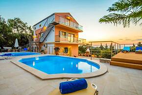 Villa Stephania Private Pool Walk to Beach Sea Views A C Wifi - 2890