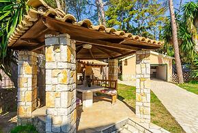 Villa Durrell Large Private Pool Walk to Beach A C Wifi - 2927