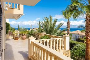 Villa Evelina Large Private Pool Walk to Beach Sea Views A C Wifi Eco-