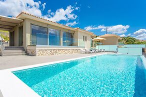 Villa Lassi Fos Large Private Pool Walk to Beach Sea Views A C Wifi - 