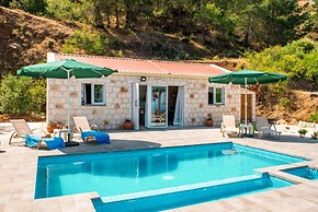 Villa Paradiso Sunset Private Pool Walk to Beach Sea Views A C Wifi - 