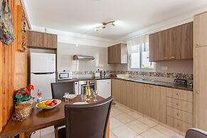 Villa Paradiso Sunset Private Pool Walk to Beach Sea Views A C Wifi - 