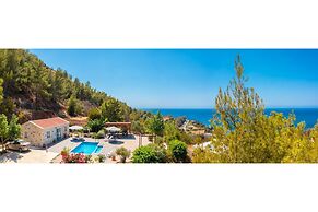 Villa Paradiso Sunset Private Pool Walk to Beach Sea Views A C Wifi - 