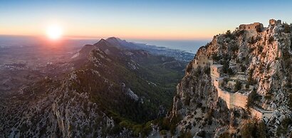 Villa Paradiso Sunset Private Pool Walk to Beach Sea Views A C Wifi - 