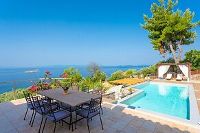 Villa Diona Large Private Pool Walk to Beach Sea Views A C Wifi - 3074