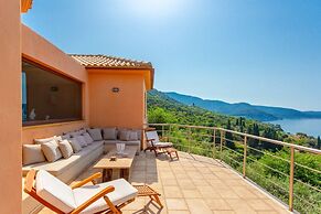 Villa Diona Large Private Pool Walk to Beach Sea Views A C Wifi - 3074
