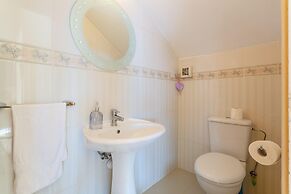 Villa Seashore One Large Private Pool Walk to Beach Sea Views A C Wifi