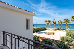 Villa Seashore One Large Private Pool Walk to Beach Sea Views A C Wifi