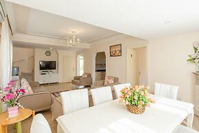 Villa Atlantis Large Private Pool A C Wifi Car Not Required - 3163