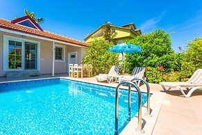 Villa Duman 1 Private Pool A C Wifi Car Not Required - 3164