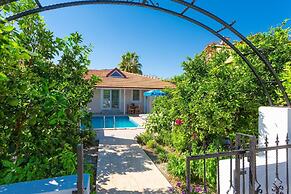Villa Duman 1 Private Pool A C Wifi Car Not Required - 3164