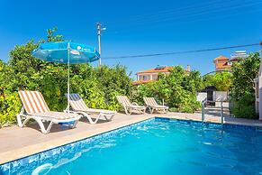 Villa Duman 1 Private Pool A C Wifi Car Not Required - 3164