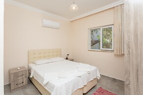 Villa Duman 2 Private Pool A C Wifi Car Not Required - 3165