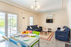 Villa Duman 2 Private Pool A C Wifi Car Not Required - 3165