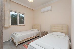 Villa Duman 2 Private Pool A C Wifi Car Not Required - 3165