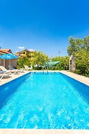Villa Duman 3 Large Private Pool A C Wifi Car Not Required - 3166