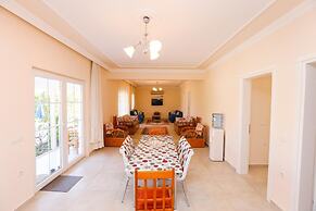 Villa Duman 3 Large Private Pool A C Wifi Car Not Required - 3166