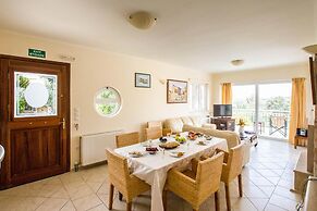 Villa Callistemon Large Private Pool Sea Views A C Wifi - 3269