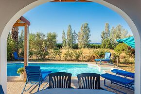 Argaka Sun Villa Tria Large Private Pool Walk to Beach Sea Views A C W
