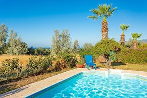 Argaka Sun Villa Tria Large Private Pool Walk to Beach Sea Views A C W