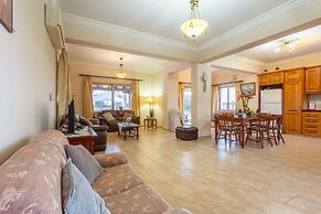 Villa Jan Lui Large Private Pool Walk to Beach Sea Views A C Wifi Eco-