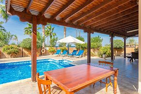 Villa Jan Lui Large Private Pool Walk to Beach Sea Views A C Wifi Eco-