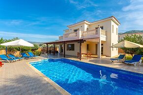 Villa Jan Lui Large Private Pool Walk to Beach Sea Views A C Wifi Eco-