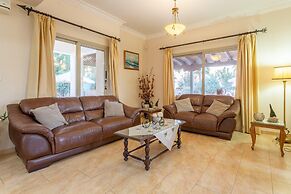 Villa Jan Lui Large Private Pool Walk to Beach Sea Views A C Wifi Eco-