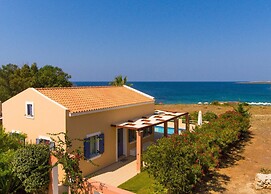 Maria Beach House Large Private Pool Walk to Beach Sea Views A C Wifi 