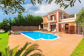 Villa Marina Large Private Pool Walk to Beach Sea Views A C Wifi Car N