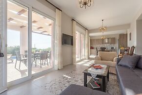 Vatsa Beach Villa Large Private Pool Walk to Beach Sea Views A C Wifi 