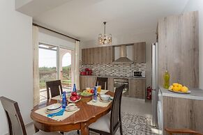 Vatsa Beach Villa Large Private Pool Walk to Beach Sea Views A C Wifi 