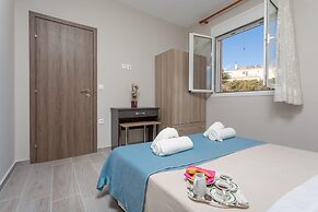 Vatsa Beach Villa Large Private Pool Walk to Beach Sea Views A C Wifi 