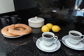 Villa Frosso Large Private Pool Walk to Beach Sea Views A C Wifi Car N